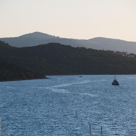Brand New Aparment With Sea View & Swimming Pool At Ciovo - Villa Fiorentini Trogir Luaran gambar