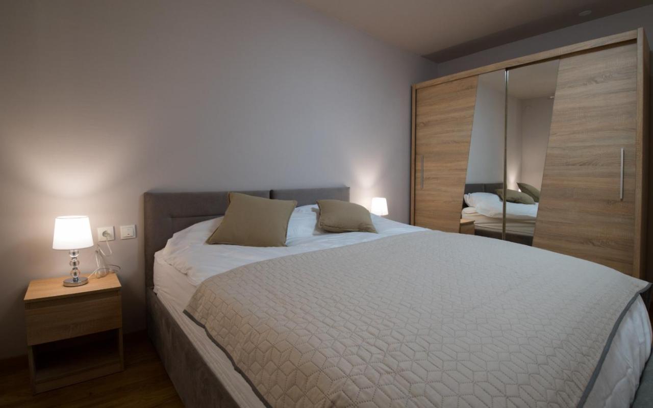 Brand New Aparment With Sea View & Swimming Pool At Ciovo - Villa Fiorentini Trogir Luaran gambar