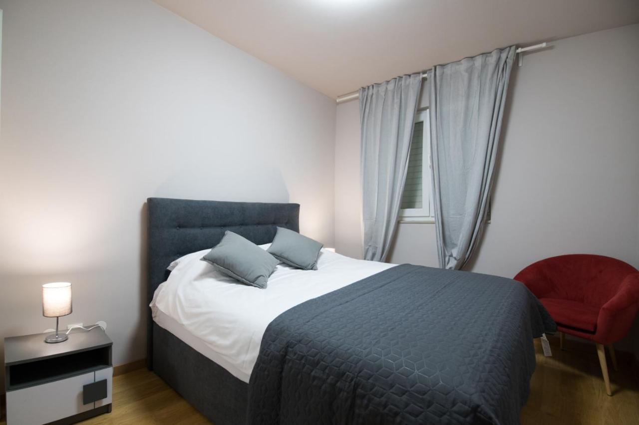 Brand New Aparment With Sea View & Swimming Pool At Ciovo - Villa Fiorentini Trogir Luaran gambar